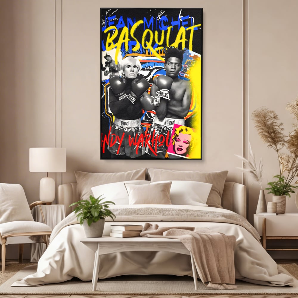 Tablou canvas cu tablou canvas cu andy warhol si basquiat, in rama de aluminiu negru, pe perete intr-un dormitor